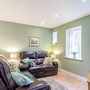 https://riding-cottage-uk37449.yorkshirehotels.net